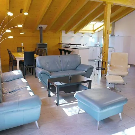 Majelas Heiti Appartement-fewo- Dusche Und Bad- Wc 6-bettwohnung By Interhome شقة Gsteig